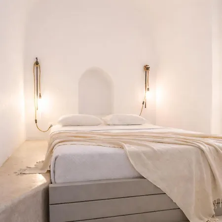 Kampanario Luxury Two-bedroom With Private Jacuzzi Feriehus Megalochori (Santorini)