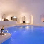 펜션 Kampanario Luxury Two-bedroom With Private Jacuzzi 메갈로호리