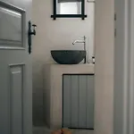 Tatil Evi Kampanario Luxury Two-bedroom With Private Jacuzzi Megalochori (Santorini)