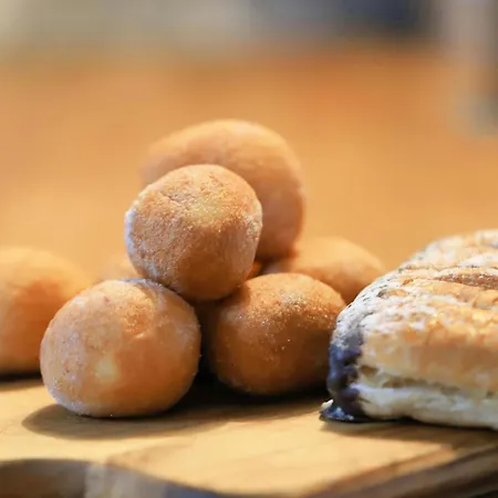 Σπίτι διακοπών Kampanario Luxury Two-bedroom With Private Jacuzzi Μεγαλοχώρι