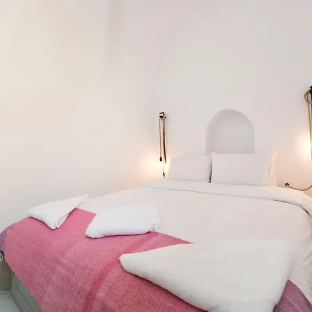 Tatil Evi Kampanario Luxury Two-bedroom With Private Jacuzzi Megalochori (Santorini)