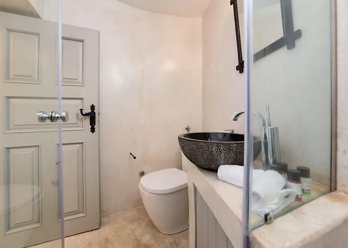 Tatil Evi Kampanario Luxury Two-bedroom With Private Jacuzzi Megalochori (Santorini)