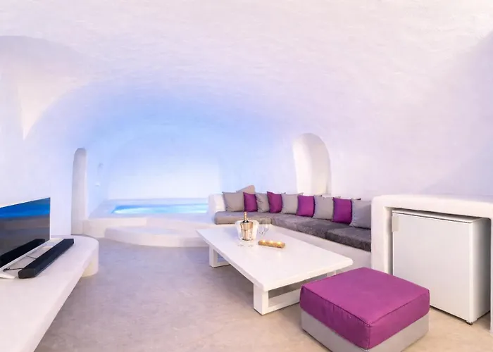 Kampanario Luxury Two-bedroom With Private Jacuzzi * Megalochori (Santorini)