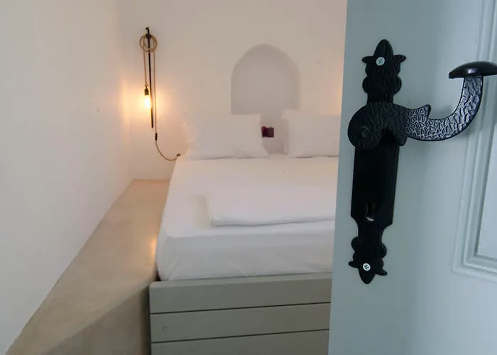 Kampanario Luxury Two-bedroom With Private Jacuzzi ميغالوخوري