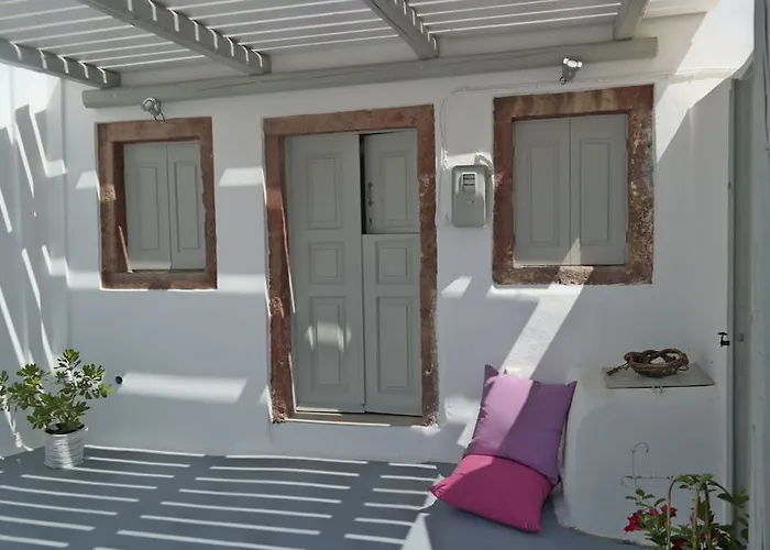 Tatil Evi Kampanario Luxury Two-bedroom With Private Jacuzzi Megalochori (Santorini)