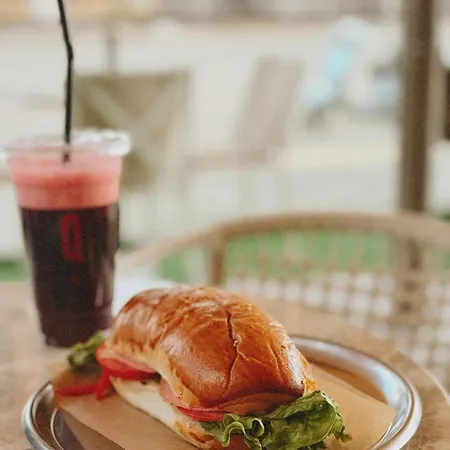 Kampanario Luxury Two-bedroom With Private Jacuzzi Дом отдыха