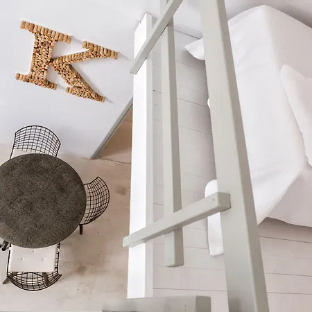בית נופש Kampanario Luxury Two-bedroom With Private Jacuzzi מגלוחורי