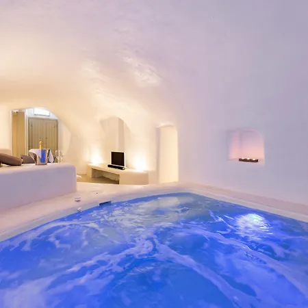 Kampanario Luxury Two-bedroom With Private Jacuzzi * Мегалохори