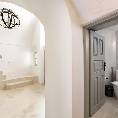 Дом отдыха Kampanario Luxury Two-bedroom With Private Jacuzzi