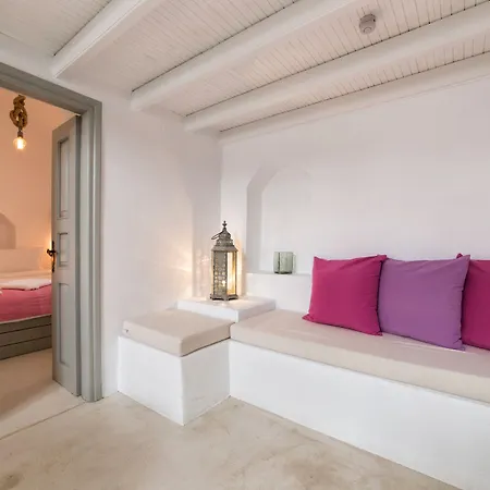 Kampanario Luxury Two-bedroom With Private Jacuzzi * Megalochori (Santorini)